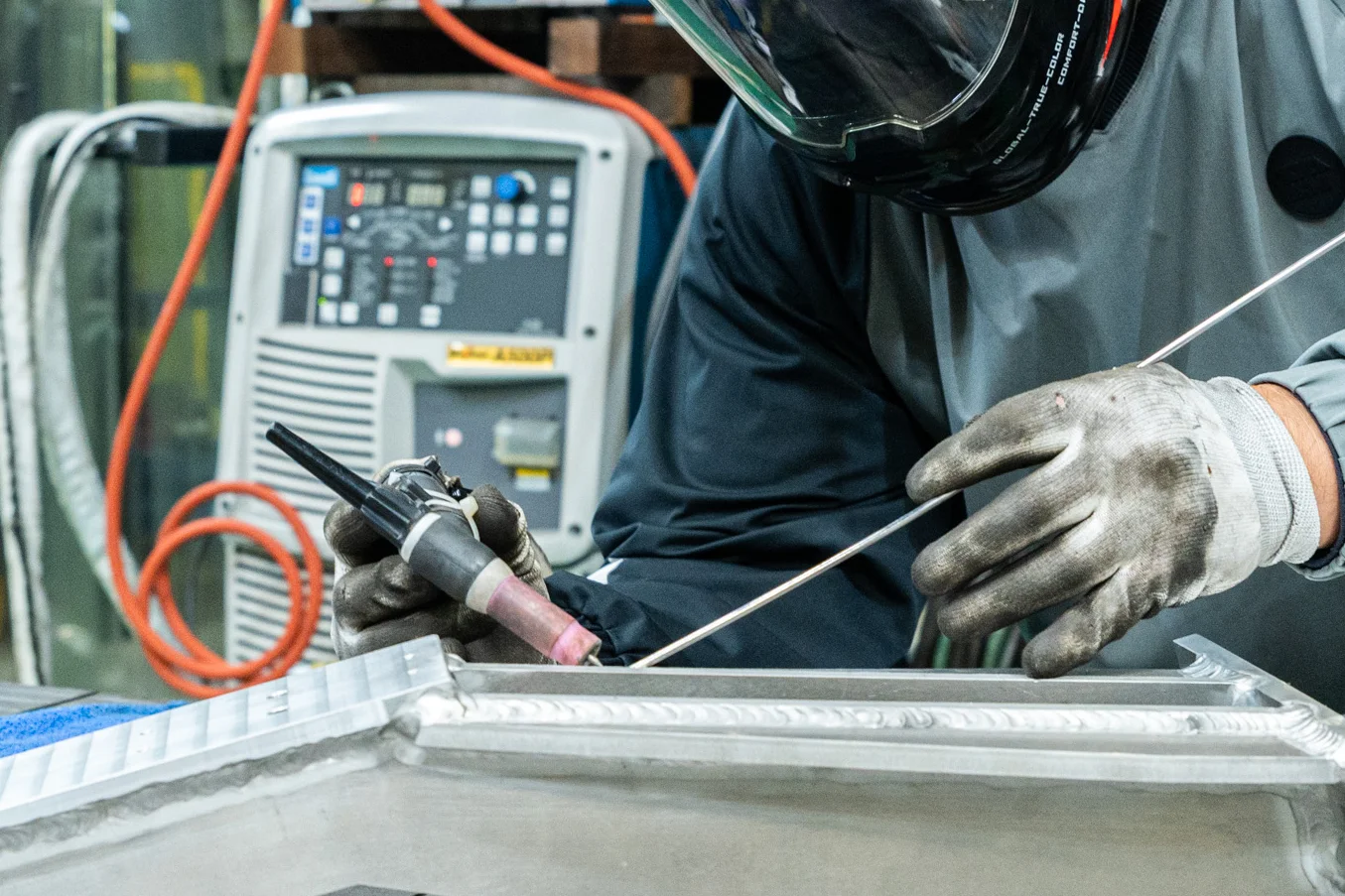 TIG溶接機(大・小)